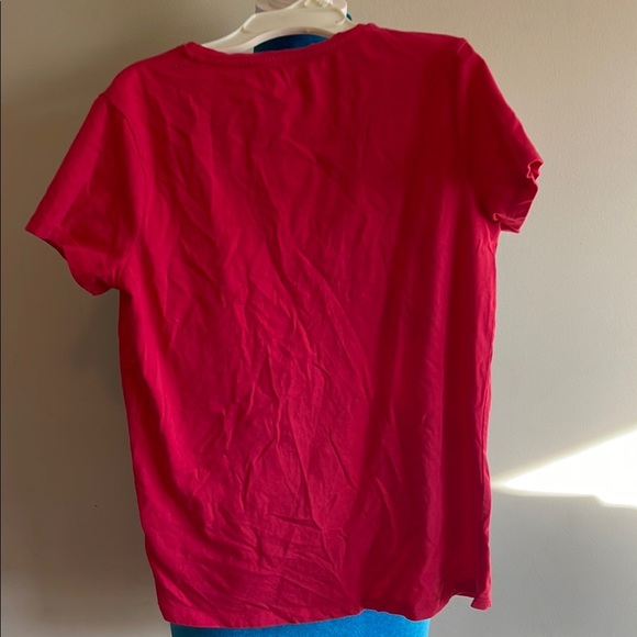 Guess Bold pink Tee with Black and White Design - Picture 3 of 5